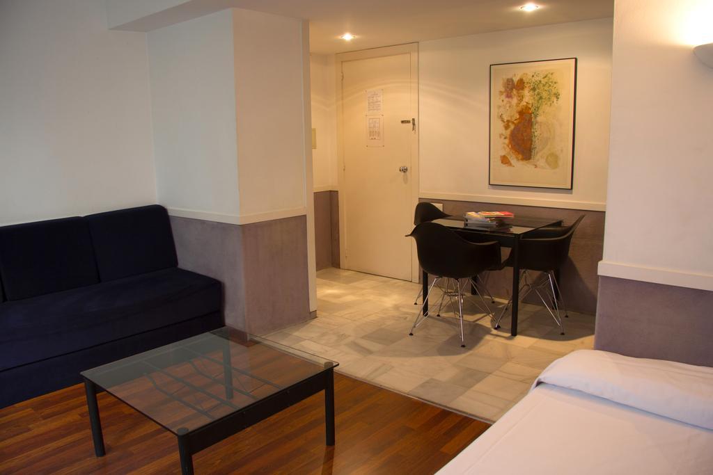 Apartamentos Descartes バルセロナ エクステリア 写真