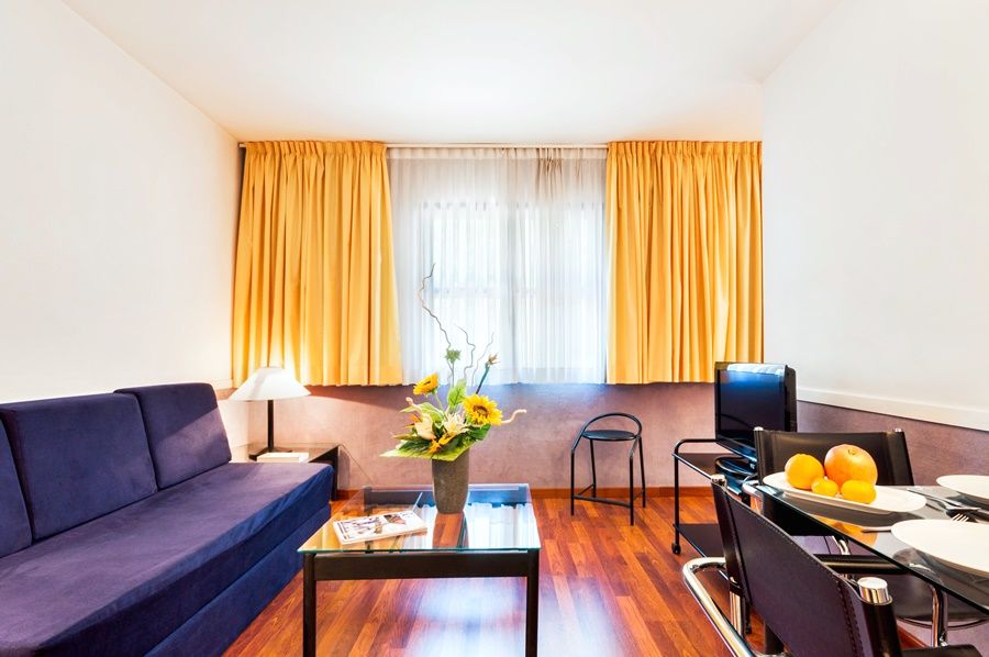 Apartamentos Descartes バルセロナ エクステリア 写真