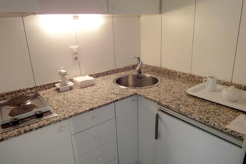 Apartamentos Descartes バルセロナ エクステリア 写真